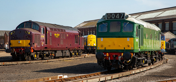 37706 & D7612 24_May_09 Eastleigh Works_TJR0313