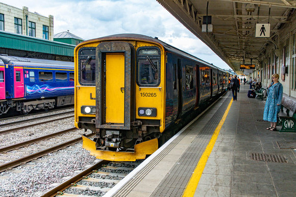 150265 14_July_16 Cardiff Central_TJR015