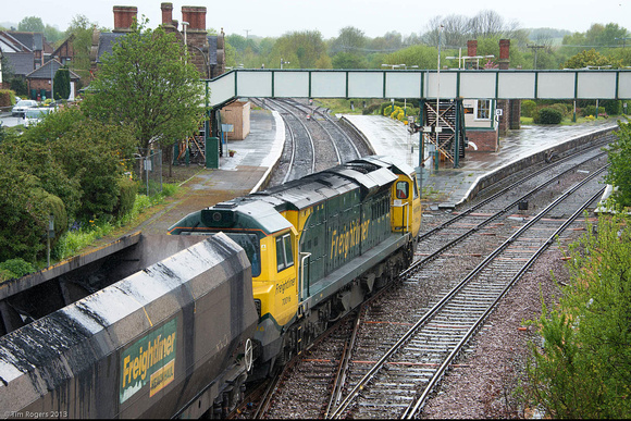 70016 09_May_13 Helsby TJR102