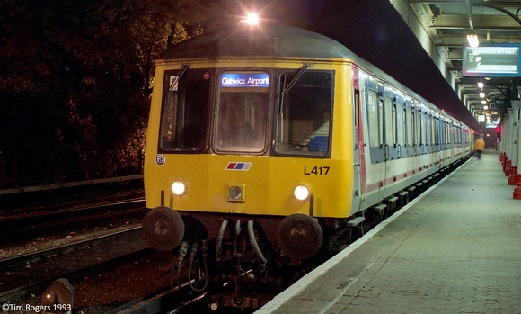 Class 117, L417 29 Oct 1993 Redhill93_66A_TJR028-Enhanced-SR