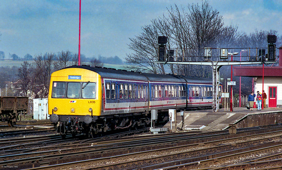 Class 101, L835 17 Feb 1992 Redhill 92_03A_TJR003-Enhanced