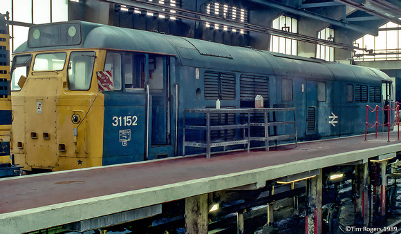 31152 09 Dec 1989 Stratford Depot 89_43_TJR011-Enhanced-SR