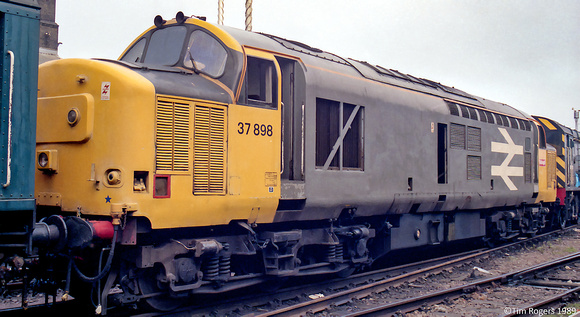 37898 09 Dec 1989 Stratford Depot 89_43_TJR020-Enhanced-SR