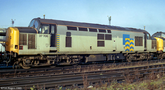 37706 09 Dec 1989 Stratford Depot 89_44_TJR002-Enhanced-SR