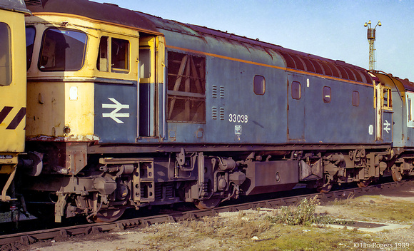 33038 09 Dec 1989 Stratford Depot 89_44_TJR023-Enhanced-SR